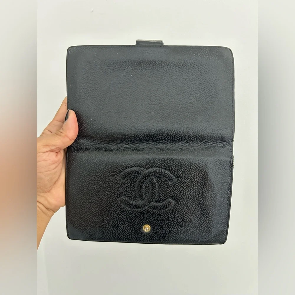 Vintage CHANEL CC Caviar Skin Leather Bifold Long Wallet Black Authentic